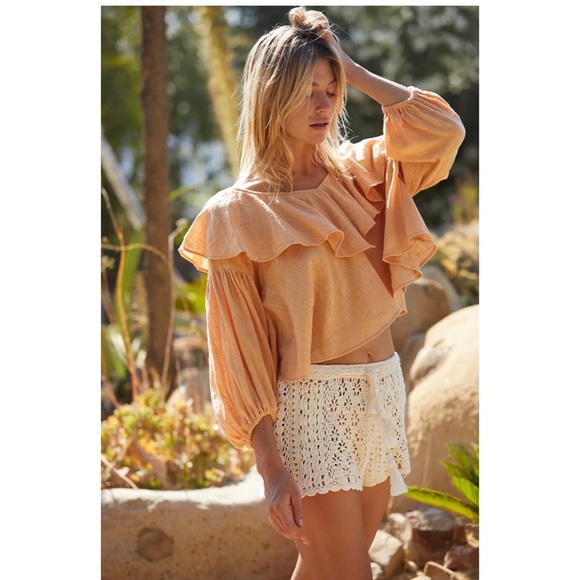 FREE PEOPLE Zuri Open-Back Ruffle Trim Blouse M - Picture 3 of 11